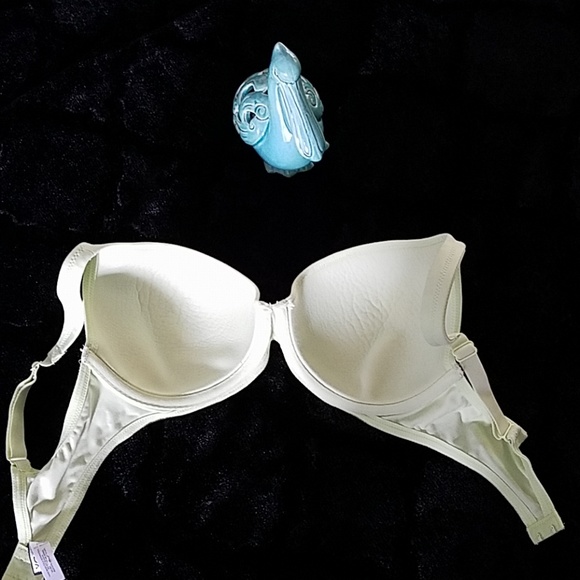 BODY by VICTORIA'S SECRET PADDED BRA - Picture 2 of 4